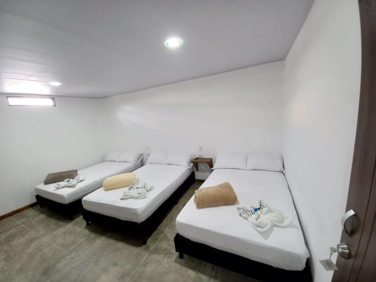 Artesanos Y Turistas Apartman Guatapé Kültér fotó