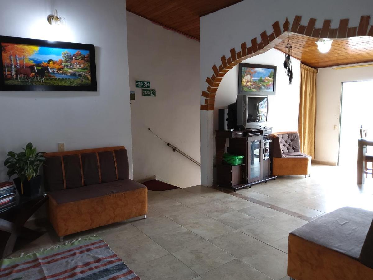 Artesanos Y Turistas Apartman Guatapé Kültér fotó